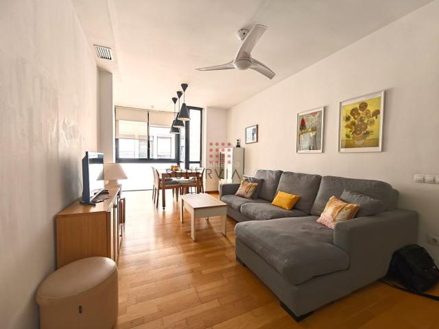 Ático en venta en Barcelona, Sants Badal. Magnífico Atico con terraza en Sants. Áticos.