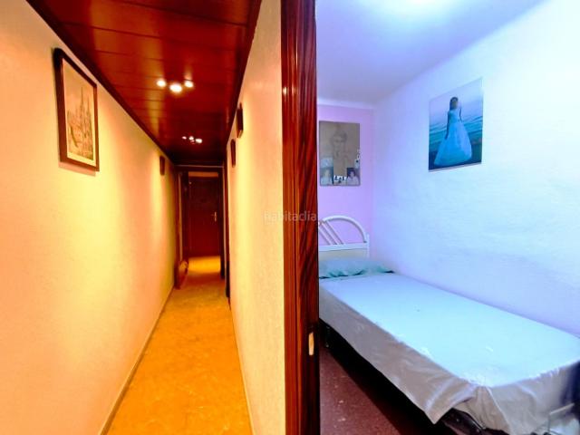 Ático en venta en Barcelona, Prosperitat. Ático en venta en Can vidalet con ascensor y vistas despejadas. Áticos.