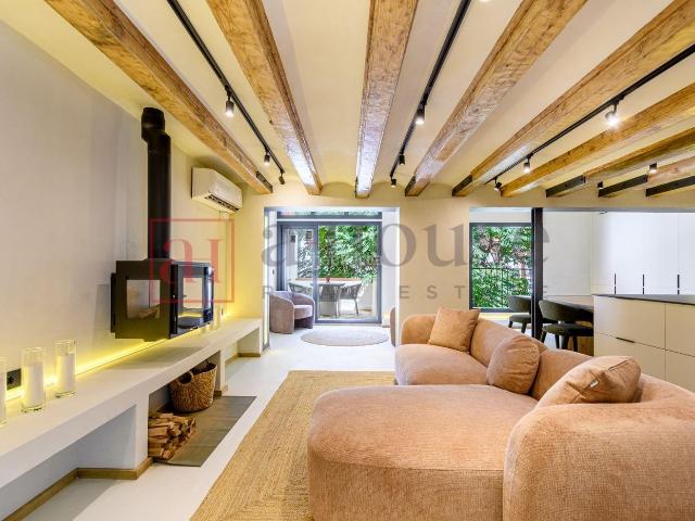 Ático en venta en Barcelona, Vila de Gràcia. ESPECTACULAR ÁTICO IBICENCO EN CALLE SENECA. Áticos.