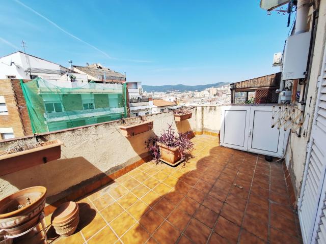 Ático en venta en Barcelona, Vilapicina Torre Llobeta. SOBREATICO CON TERRAZA 12M2. Áticos.