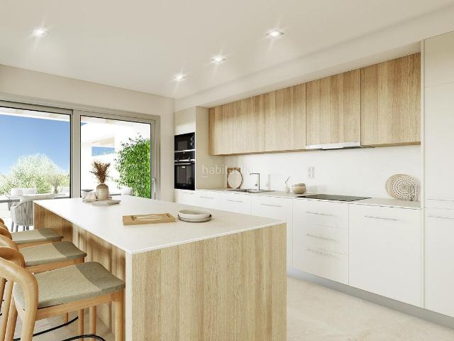 Ático en venta en Benahavís, El Paraíso. Exclusivo residencial de viviendas, Benahavís. Áticos.