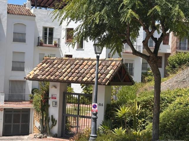 Ático en venta en Benahavís, Los Arqueros Puerto del Almendro. Ático en Benahavís: Vistas de Ensueño. Áticos.
