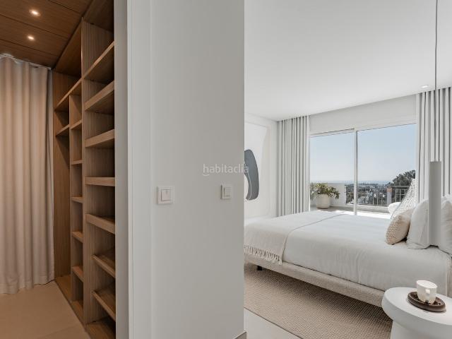 Ático en venta en Benahavís, La Quinta. Impresionante Ático Dúplex con Piscina Privada y Vistas Espectaculares La Quinta, Benahavís. Áticos.