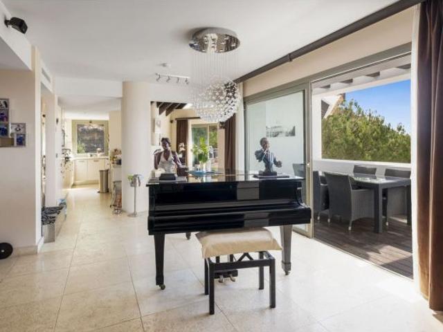 Atico en Venta en Benahavís, Málaga