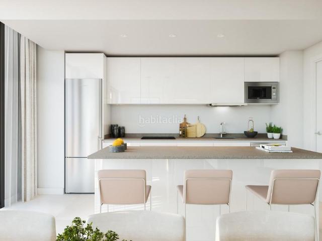 Ático en venta en Benalmádena, La Capellanía El Higuerón. Ático de 3 dormitorios y 2 baños con solarium y Vistas al Mar en El Higuerón, Fuengirola. Áticos.