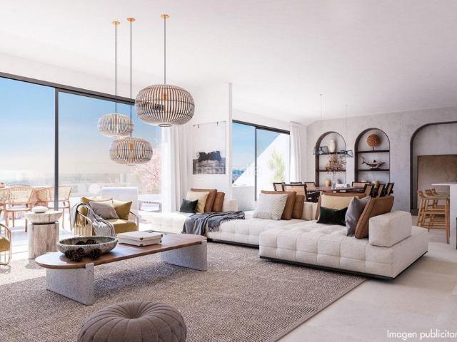 Ático en venta en Benalmádena, La Capellanía El Higuerón. Ático de 3 dormitorios y 2 baños con vistas al mar. El Higuerón, Fuengirola. Áticos.