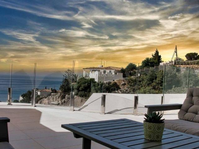 Ático en venta en Benalmádena, Los Nadales Tio Charles. IMPRESIONANTE ATICO NUEVO LISTO PARA ENTRAR, EN LA PARCELA CON MEJORES VISTAS DE BENALMADENA !. Áticos.