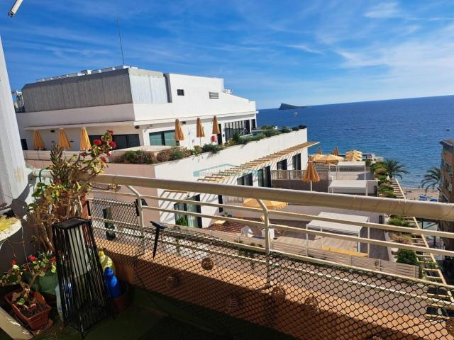 Ático en venta en Benidorm, Centro Urbano. Ático con gran terraza y vistas al mar en Playa Poniente. Áticos.