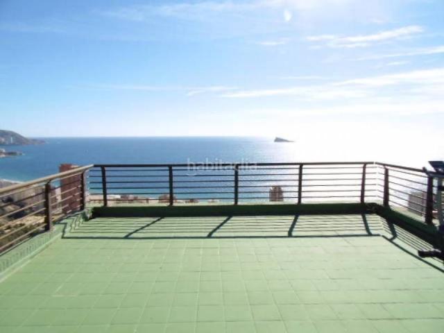 Ático en venta en Benidorm, Playa Poniente. Impresionante ático en la mejor urbanización de Benidorm. Áticos.