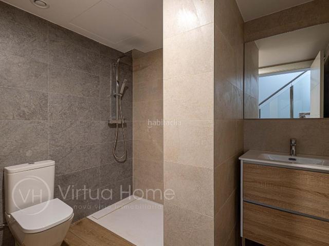 Ático en venta en Blanes, Centre Costa Brava. Dúplex de obra nueva con terraza de 30 m2 a 300 m del mar. Áticos.
