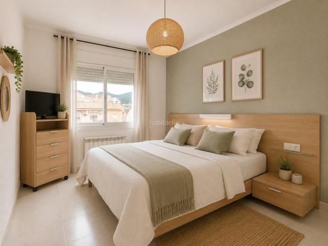 Ático en venta en Canet de Mar. ATICO CON MUCHA LUZ, POTENCIAL Y A UN PRECIO DIFICIL DE ENCONTRAR. Áticos Canet de.