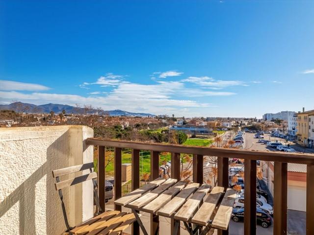 Ático en venta en calle Alberesport Mistral, Castelló d´Empúries, de 29 m² 1 habitación por 110.000