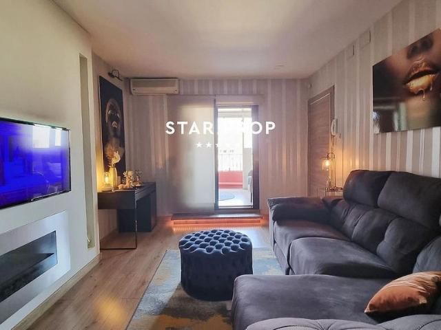 Ático en venta en calle Anselm Clavé, Hospitalet de Llobregat, L´, de 65 m² 1 habitación por 320.000