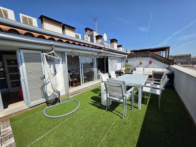 Ático en venta en calle Antoni de Capmany, Mataró, de 158 m² 4 habitaciones por 549.000