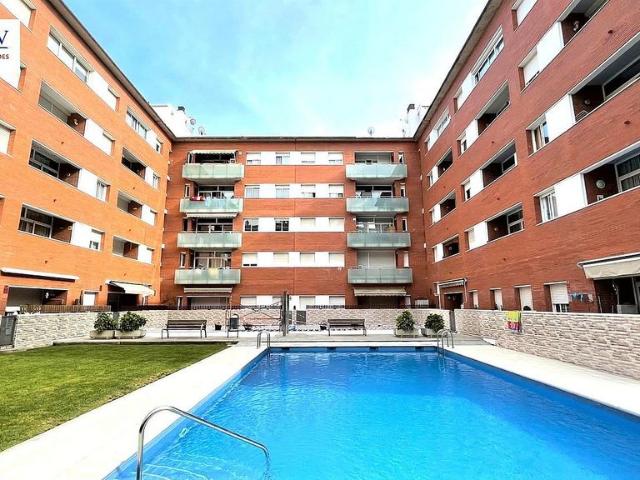 Dúplex en venta en calle Ciutat de la Paz, Lloret de Mar, de 64 m² 3 habitaciones por 235.000