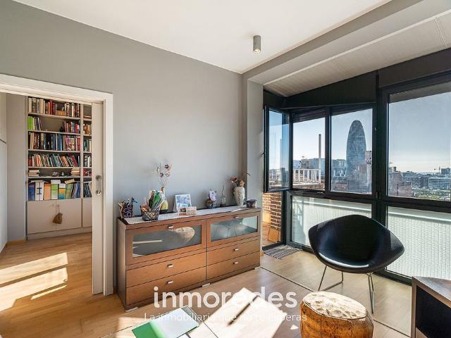 Ático en venta en calle D'aragó, Barcelona, de 78 m² 2 habitaciones por 420.000