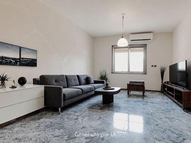 Ático en venta en calle De Terra Baixa, Hospitalet de Llobregat, L´, de 54 m² 2 habitaciones por 179.000