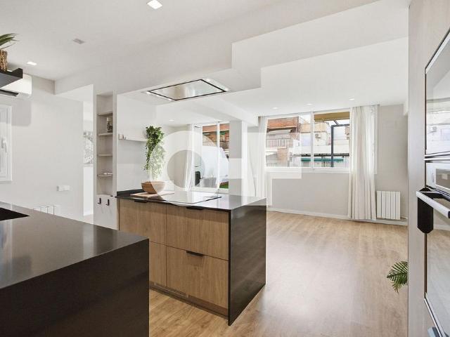 Ático en venta en calle De Balmes, Barcelona, de 67 m² 2 habitaciones por 795.000
