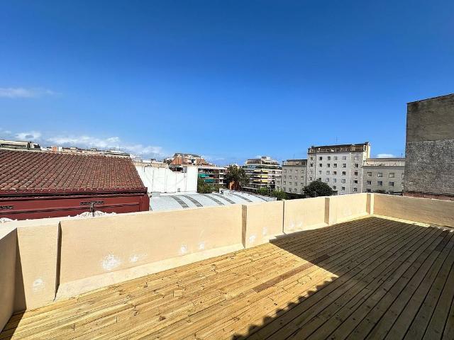Ático en venta en calle De Colom, Badalona, de 100 m² 2 habitaciones por 300.000