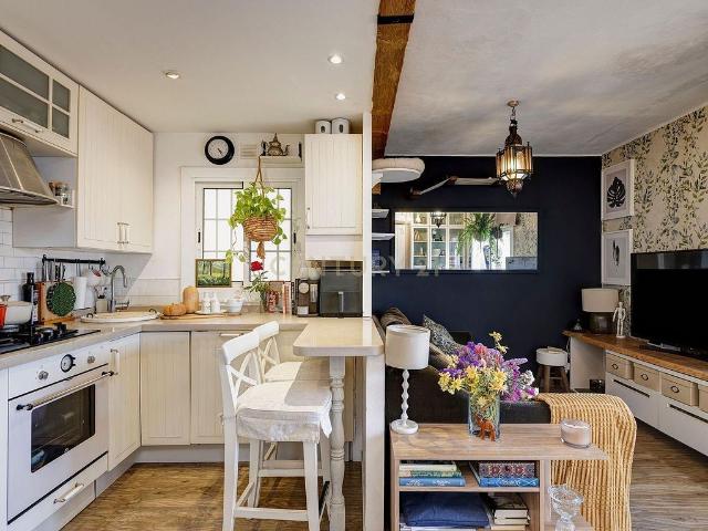 Ático en venta en Barcelona, de 64 m² 2 habitaciones por 319.000