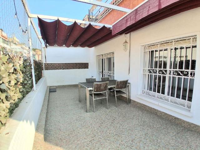 Ático en venta en calle De Ferran Puig, Barcelona, de 93 m² 3 habitaciones por 585.000