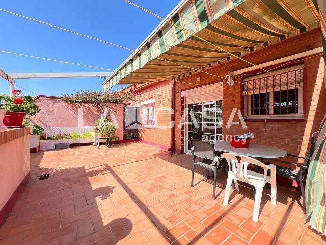 Ático en venta en calle De Floridablanca, Badalona, de 93 m² 3 habitaciones por 399.500