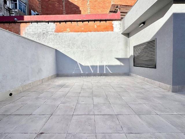 Ático en venta en calle De la Flor de Neu, Barcelona, de 80 m² 2 habitaciones por 420.000