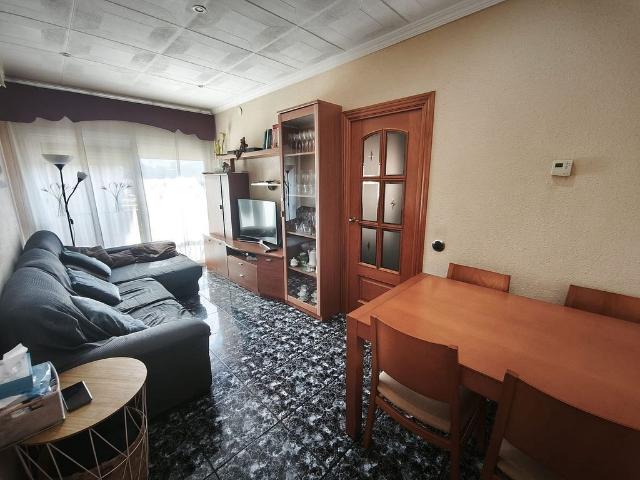 Ático en venta en calle De la Sagrada Família, Badalona, de 56 m² 3 habitaciones por 219.000