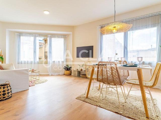 Ático en venta en calle De L'àguila, Reus, de 63 m² 3 habitaciones por 179.000