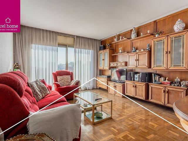Ático en venta en calle De L'alegria, Esplugues de Llobregat, de 92 m² 4 habitaciones por 479.000