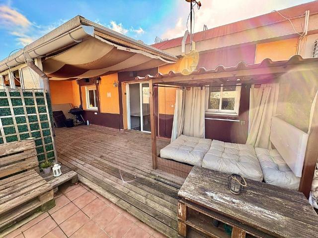 Ático en venta en calle De Marià Fortuny, Santa Coloma de Gramanet, de 46 m² 2 habitaciones por 185.000
