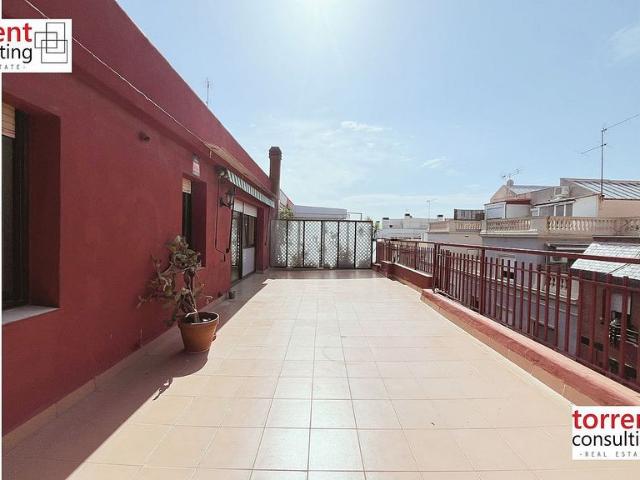 Ático en venta en calle De Pinar del Rio, Barcelona, de 107 m² 4 habitaciones por 620.000