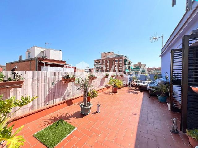 Ático en venta en calle De Rius i Taulet, Badalona, de 80 m² 3 habitaciones por 276.000