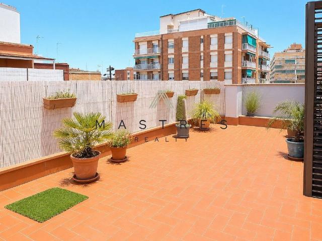 Ático en venta en calle De Rius i Taulet, Badalona, de 90 m² 3 habitaciones por 276.000