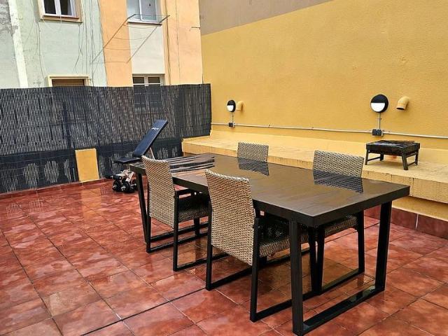 Ático en venta en calle De Santa Lluïsa de Marillac, Barcelona, de 69 m² 3 habitaciones por 410.000