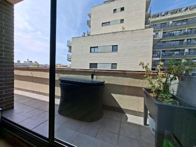 Ático en venta en calle D'eduard Marquina, Badalona, de 85 m² 2 habitaciones por 410.000