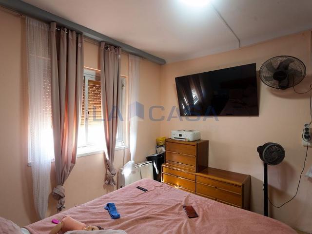 Ático en venta en calle Del Llorer, Hospitalet de Llobregat, L´, de 54 m² 3 habitaciones por 111.000