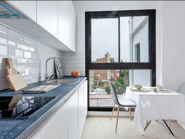 Ático en venta en calle Del Manzanares, Barcelona, de 27 m² 1 habitación por 189.000