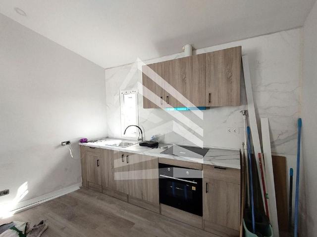 Ático en venta en calle Del Rosselló, Mataró, de 57 m² 2 habitaciones por 150.000
