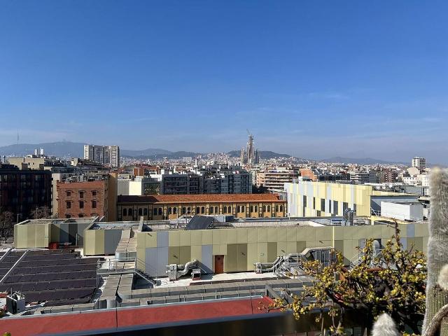 Ático en venta en calle Dels Almogàvers, Barcelona, de 67 m² 2 habitaciones por 483.000