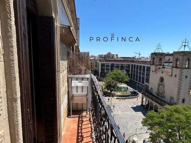 Ático en venta en calle Dels Tallers, Barcelona, de 52 m² 2 habitaciones por 320.000