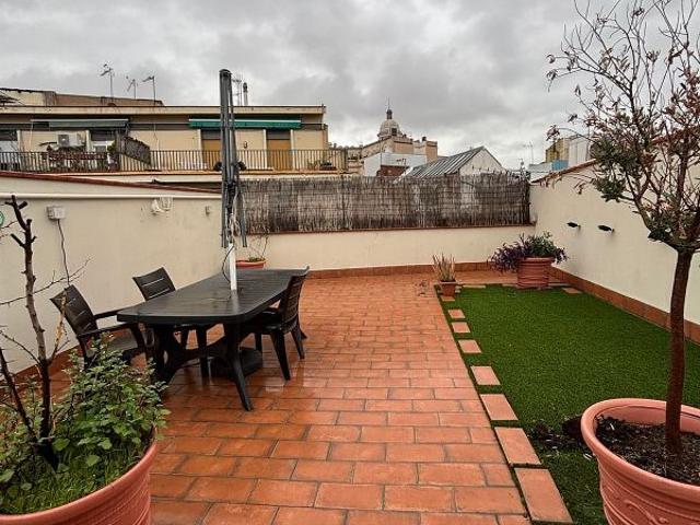 Ático en venta en calle Dels Tallers, Barcelona, de 79 m² 2 habitaciones por 445.000