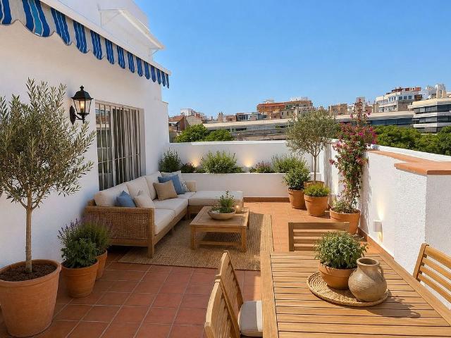 Ático en venta en calle D'evarist Arnús, Barcelona, de 38 m² 2 habitaciones por 370.000