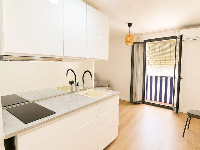Ático en venta en calle Gordi, Barcelona, de 30 m² 1 habitación por 189.000