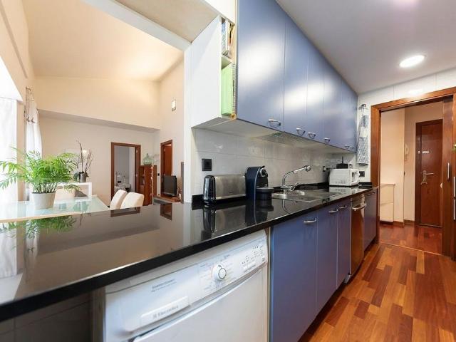 Ático en venta en calle Ibèria, Girona, de 99 m² 3 habitaciones por 330.000