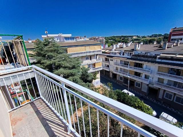 Ático en venta en calle Illes Medes, Blanes, de 66 m² 3 habitaciones por 158.000