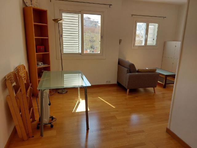 Ático en venta en calle Marianao, Barcelona, de 50 m² 1 habitación por 294.000