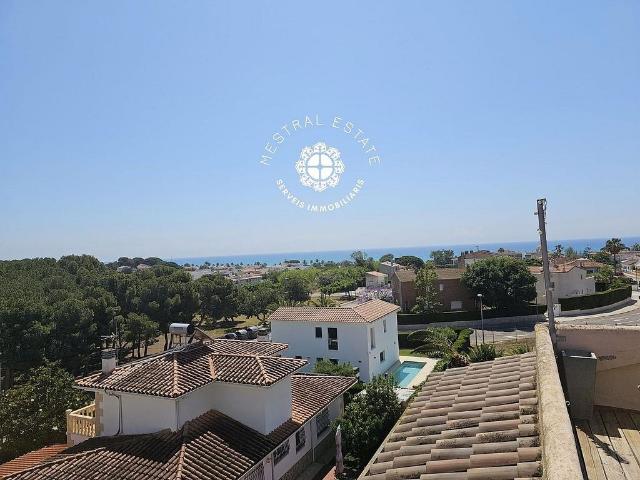 Ático en venta en calle Massó, Cambrils, de 65 m² 3 habitaciones por 179.000 €