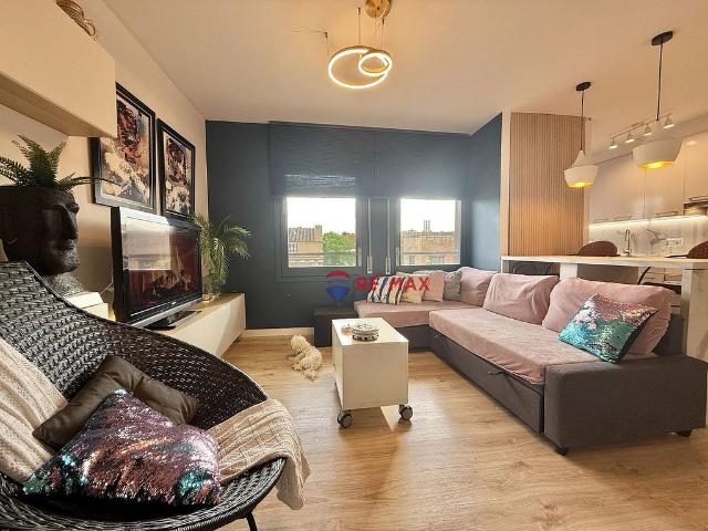 Ático en venta en calle Nou, Figueres, de 60 m² 2 habitaciones por 172.000