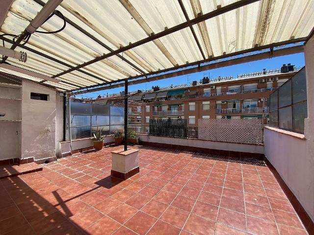 Ático en venta en calle Parcerisa, Barcelona, de 94 m² 3 habitaciones por 549.000